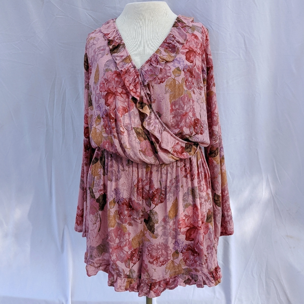 Mossimo Pink Floral Ruffled Long Sleeve Romper Medium